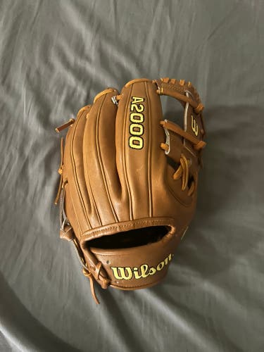 Wilson A2000 1786 RH Infield Baseball Glove 11.5" (New)