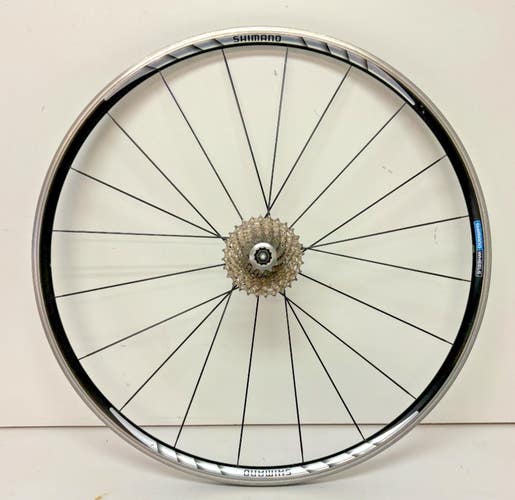 Shimano WH-R550 10-Speed 20-Bladed Spoke 622x15/700C Road Bike Rear Wheel CLEAN