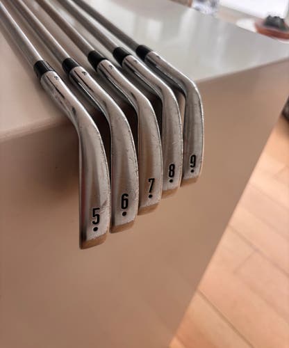 Men's 2019 Callaway Apex Pro 19 Right Handed Iron Set Extra Stiff Flex (5 Clubs) #5 - #9 Steel Shaft