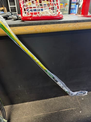 New left Handed P92M Pro Stock Supreme UltraSonic Hockey Stick