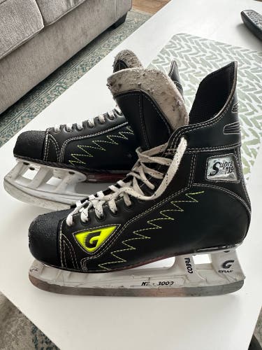 Black Graf Supra 735 Hockey Skates Regular Width 8 (Used)
