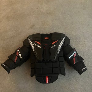 Large 2025 CCM Extreme Flex Shield 7.9 Goalie Chest Protector (Used)