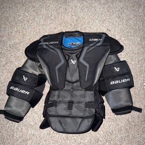 Small Bauer GSX Goalie Chest Protector (Used)