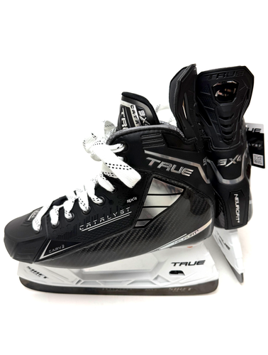 True Catalyst 9X4 Skates Size 7 Regular w/Steels