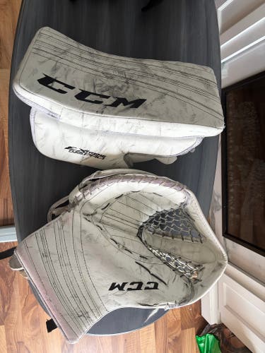 CCM Extreme Flex Pro Full Right (Used)