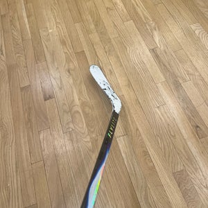 Intermediate Bauer Vapor Flylite Left Hand Hockey Stick P90TM 65 Flex (Used)
