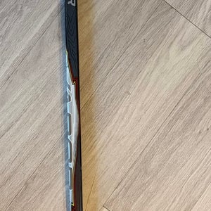 Senior Bauer Flypro Right Handed Hockey Stick P92 87 Flex (Used)