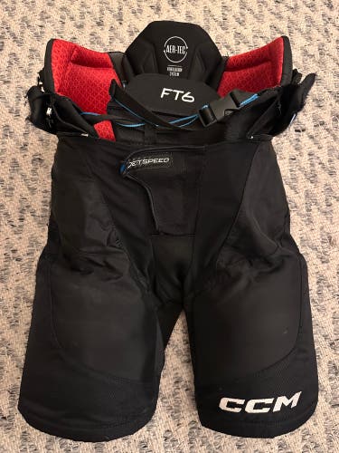 Junior Large CCM JetSpeed FT6 Hockey Pants (Used)