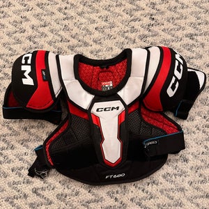 Large Junior CCM JetSpeed FT680 Shoulder Pads (Used)