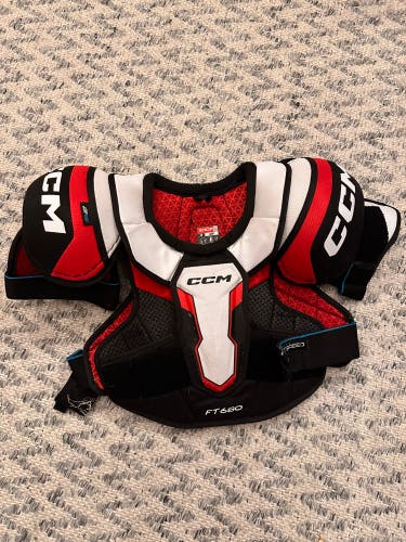 Large Junior CCM JetSpeed FT680 Shoulder Pads (Used)