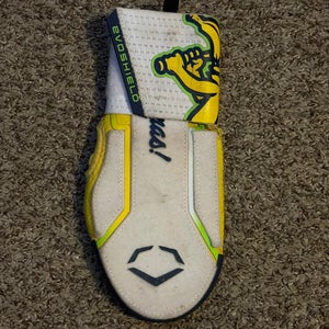 White Senior EvoShield Sliding Mitt (Used)