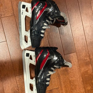 CCM EFlex 6.9 Hockey Goalie Skates Regular Width Size 2 (Used)