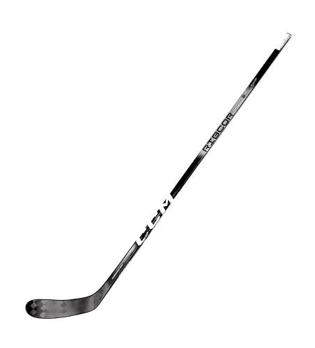 New CCM Ribcor Trigger 8 Pro (chrome) Pro Stock - RH, P28, 70 Flex