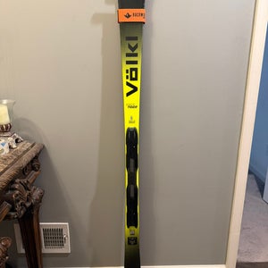 Men's 2026 Volkl Racetiger SC 165 cm Racing Skis With Bindings Max Din 12 (New)