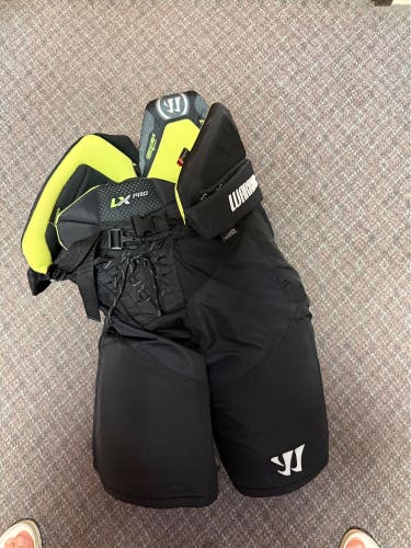 Senior Medium Warrior Alpha LX PRO Hockey Pants (New)