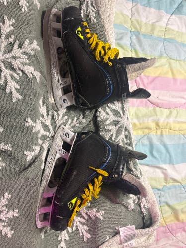 2011 Graf Ultra G75 Hockey Skates Regular Width 7 (Used)