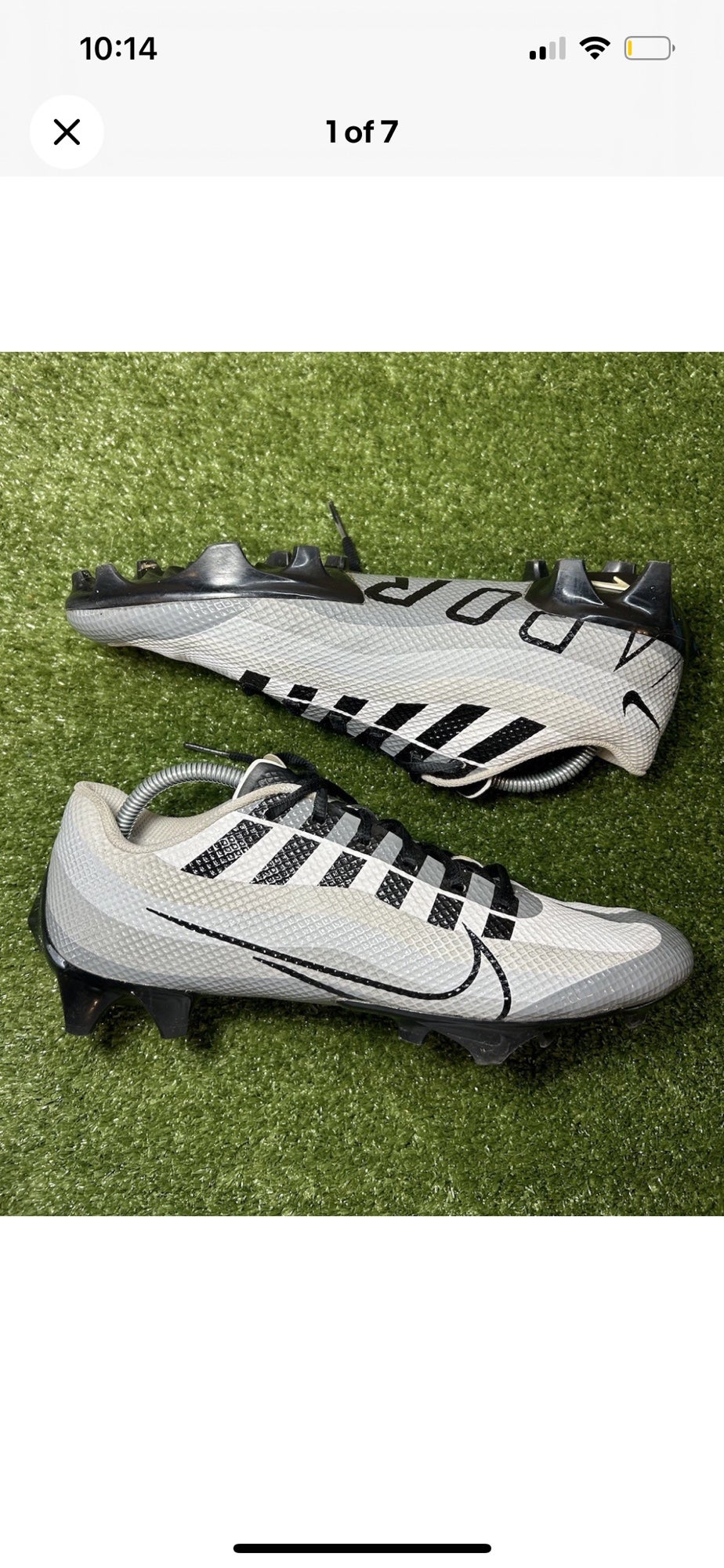 extra wide mens football cleats
