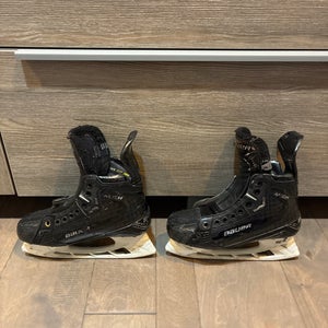 2022 Bauer Supreme Mach Hockey Skates Size 5 (Used)