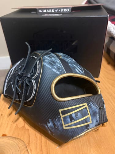 Rawlings REV205-9X LH Baseball Glove (New)