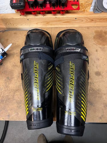 Senior Bauer Supreme 1S 16" Shin Pads (New)