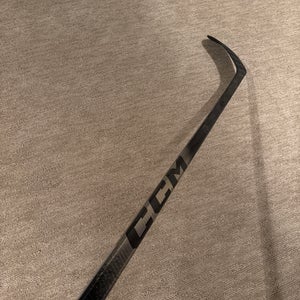 Intermediate CCM Ribcor Trigger 10 Pro Right Handed Hockey Stick P28 55 Flex (Grey/black) (New)