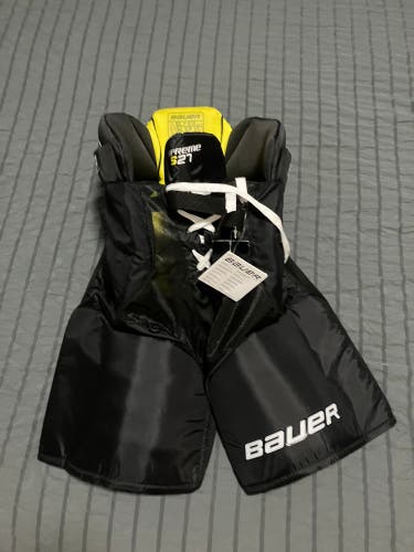 Men's Senior Small Bauer Supreme S27 Hockey Pants (New)