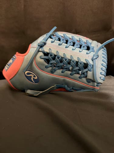 Cotton Candy outfield glove