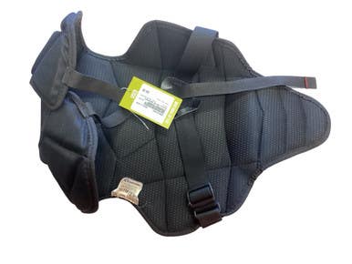 Used Easton CHEST PIECE Catchers Chest Protector Black Youth 11846-S000101064