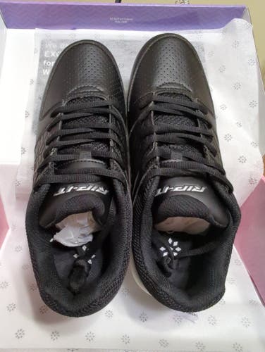 New* Rip-it Women's us9 Softball cleats size  black.