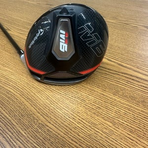 TaylorMade M6 Right Handed Driver Regular Flex 10.5 Loft (Used)