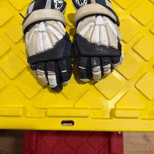 Used Team Custom Brine Exodus 2 Lacrosse Gloves size 13