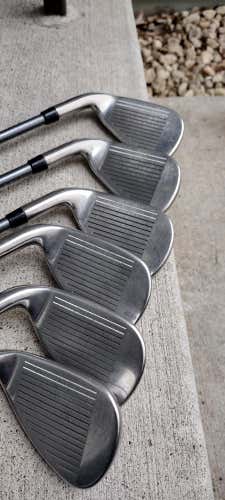 Men's 2020 Callaway Mavrik Right Handed Iron Set Stiff Flex Graphite Shaft (Used)