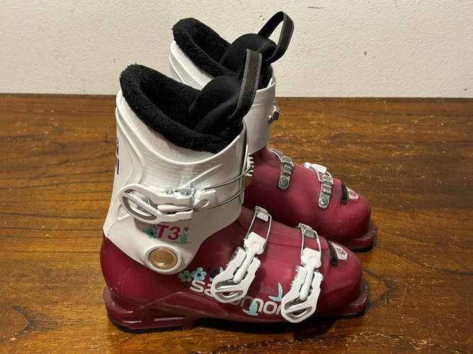 2021 Salomon T3 Girls Downhill Ski Boots US Childrens size 10.5 kids junior jr