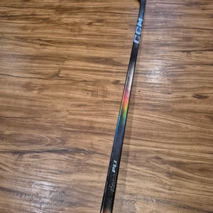 Senior CCM JetSpeed FT8 Pro Right Handed Hockey Stick P28M 77 Flex (Used)