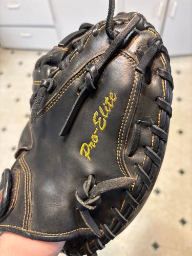 All Star CM3000SBT RH Catcher's Baseball Glove 33.5" (Used)