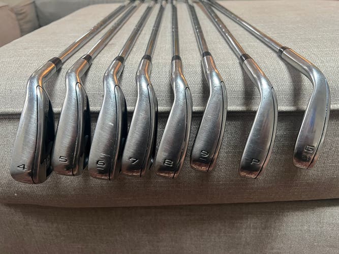 Callaway Rogue ST Max Right Handed Iron Set Extra Stiff Flex (8 Clubs) #4 - #9, PW, GW Steel Shaft