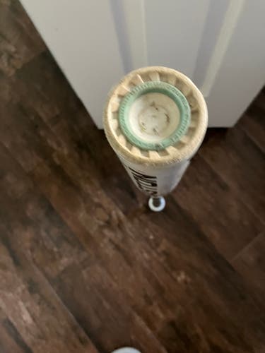 2023 Easton Ghost Composite Bat (-11) 18 oz 29" (Used)