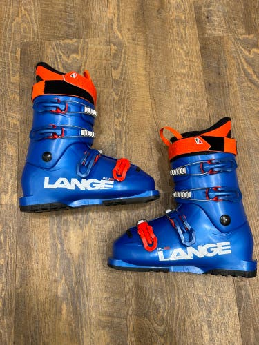 Mondo 22 & 22.5 Kid's Lange RSJ 60 All Mountain Ski Boots (Used)