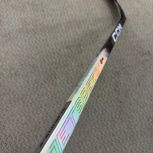 Junior CCM JetSpeed FT8 Pro Right Handed Hockey Stick P29 40 Flex (New)