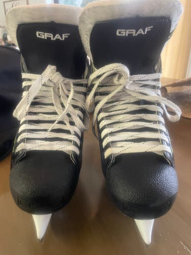 Black Graf Supra 703 Hockey Skates Regular Width 7.5 (Used)