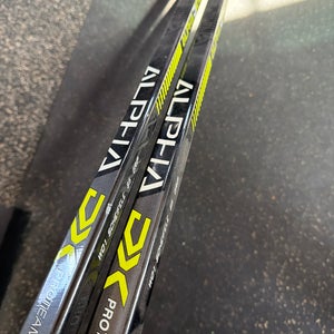 Senior Warrior Alpha DX Pro Team Right Handed Hockey Stick W01 85 Flex (Used)