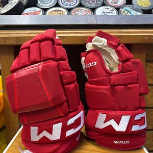CCM HG97 Gloves Red 15”