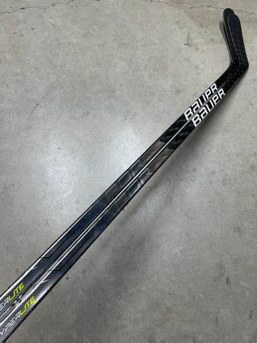 2 Pack 122 Flex P92 Senior Bauer Vapor Hyperlite Left Hand Hockey Stick (New) Pro Stock