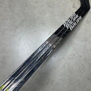 3 Pack 122 Flex P92 Senior Bauer Vapor Hyperlite Left Hand Hockey Stick (New) Pro Stock