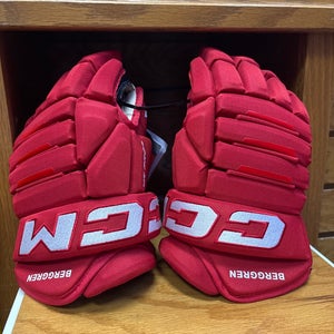 CCM Tacks 4 Roll Pro 2 Gloves 13" Red (New)