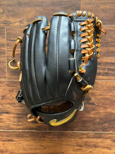 Nike Shado Elite J + plus 11.25 Glove