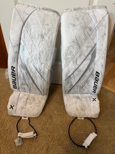 XS Bauer Vapor X5 Pro Goalie Leg Pads (Used)