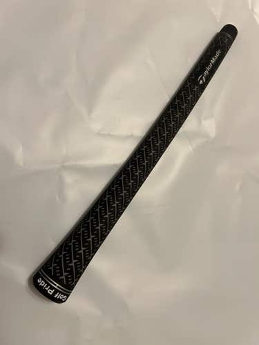 Golf Pride Z-Grip Golf Grip (Black/Black, Std, Round) TaylorMade Logo PULL OFF