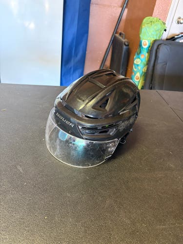 Medium Bauer Re-Akt 155 Helmet (Used)