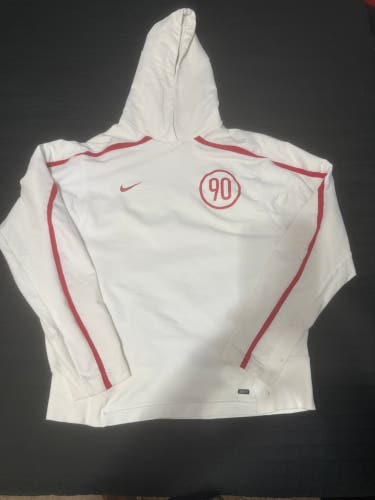 T90 White Men's Large Nike Sweatshirt (Used)